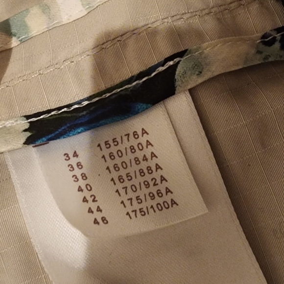 AUTHENTIC LOUIS VUITTON TOP - Picture 13 of 16